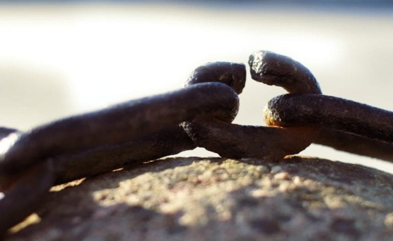 Leveraging Weak Twitter Links for Stronger Earned Media
