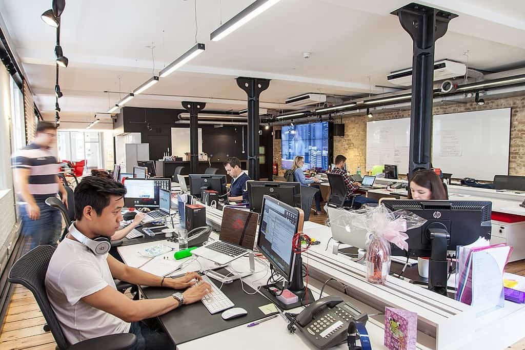 Choosing an Agency Does Size Matter