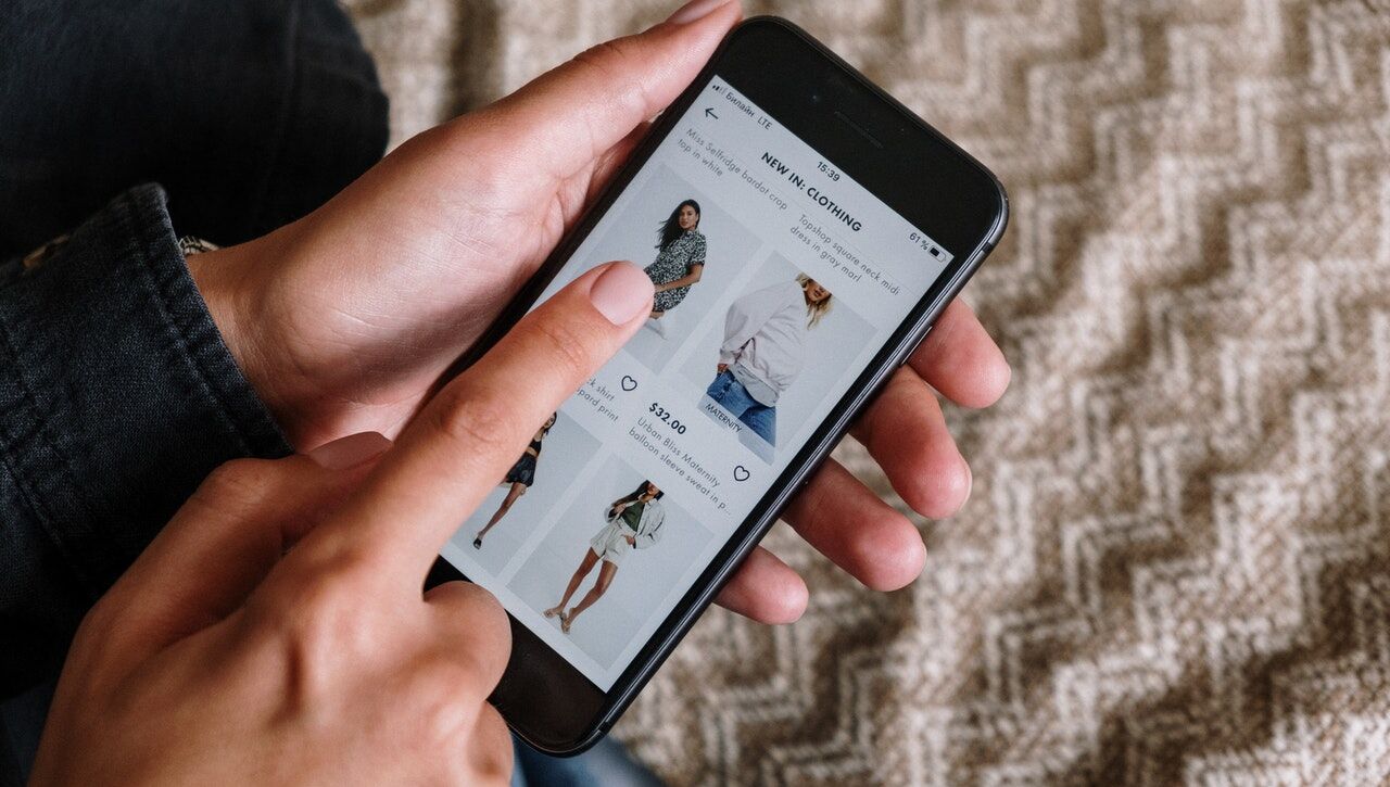 online user experience shopping for clothes