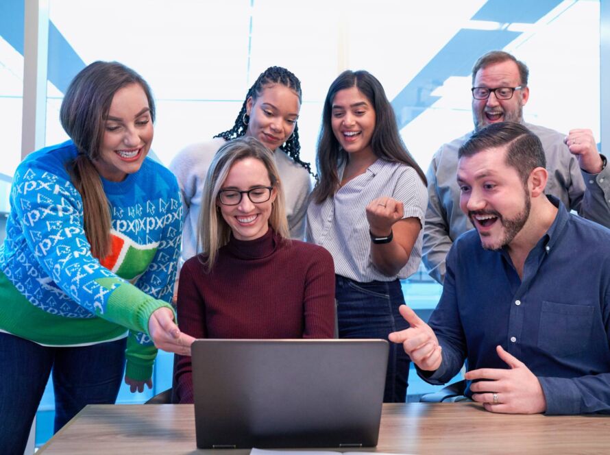 Colleagues discussing common SEO mistakes and how to improve them